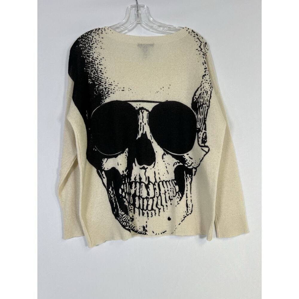 Aqua Off White 100% Cashmere Pullover Skull Graphic Sweater Size M - Picture 11 of 12